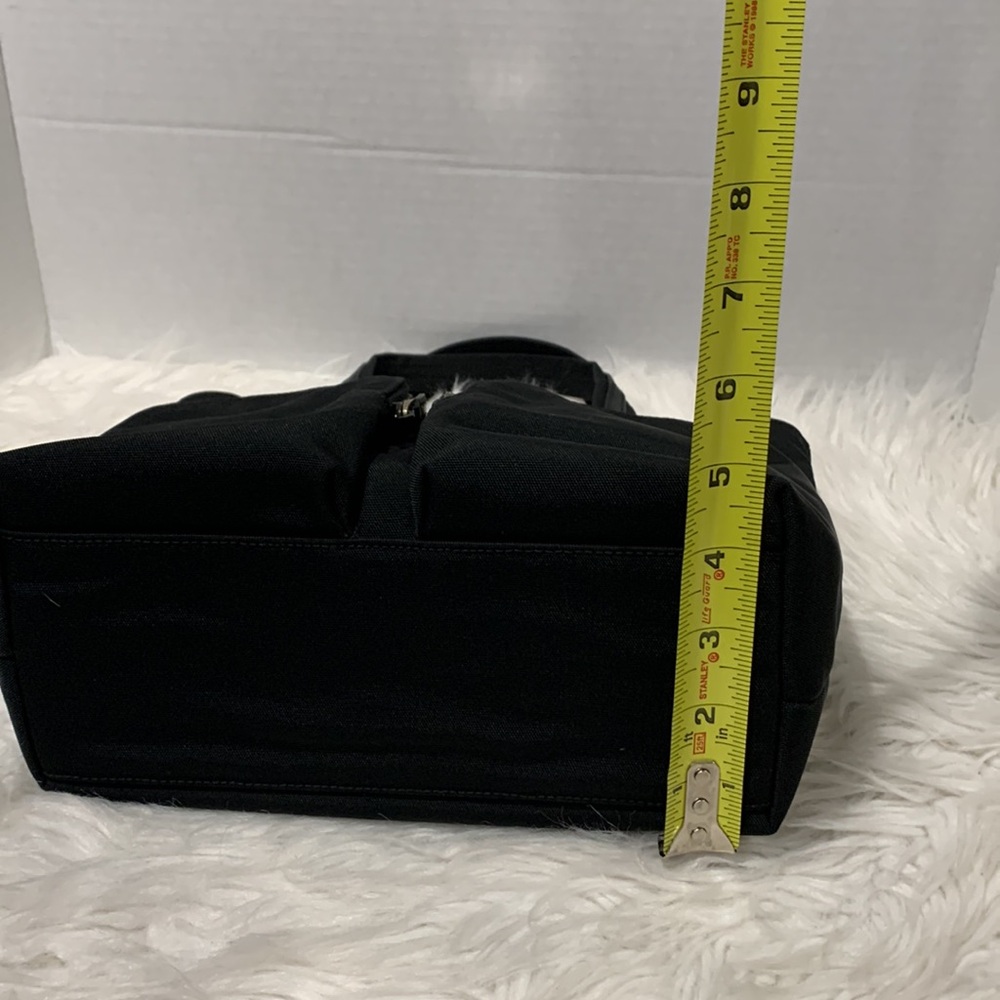 GUCCI  Black Hand Bag 2 zip Front Pockets Magnetic Top Closure - Picture 12 of 13